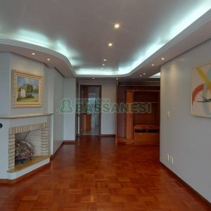 Apto Mobiliado com 155m², 3 dormitórios, 2 vagas, no bairro Rio Branco em Caxias do Sul para Comprar