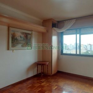 Apto Mobiliado com 155m², 3 dormitórios, 2 vagas, no bairro Rio Branco em Caxias do Sul para Comprar