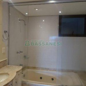 Apto Mobiliado com 155m², 3 dormitórios, 2 vagas, no bairro Rio Branco em Caxias do Sul para Comprar