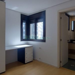 Apartamento com 120m², 3 dormitórios, 3 vagas, no bairro Panazzolo em Caxias do Sul para Comprar