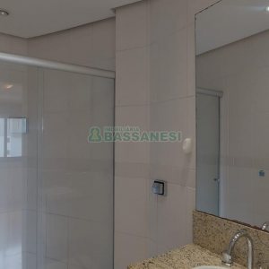 Apartamento com 120m², 3 dormitórios, 3 vagas, no bairro Panazzolo em Caxias do Sul para Comprar