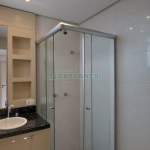 Apartamento com 120m², 3 dormitórios, 3 vagas, no bairro Panazzolo em Caxias do Sul para Comprar
