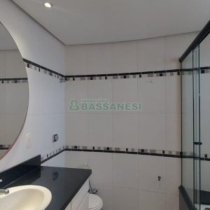Apartamento com 120m², 3 dormitórios, 3 vagas, no bairro Panazzolo em Caxias do Sul para Comprar
