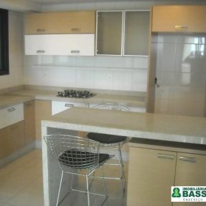 Apartamento com 120m², 3 dormitórios, 3 vagas, no bairro Panazzolo em Caxias do Sul para Comprar