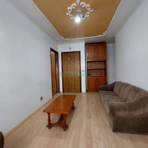 Apartamento com 75m², 2 dormitórios, 1 vaga, no bairro Centro em Caxias do Sul para Alugar