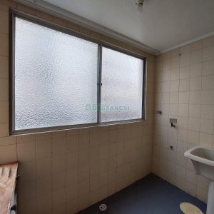 Apartamento com 75m², 2 dormitórios, 1 vaga, no bairro Centro em Caxias do Sul para Alugar