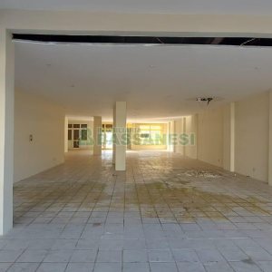 Loja com 320m², no bairro Nossa Senhora de Lourdes em Caxias do Sul para Alugar