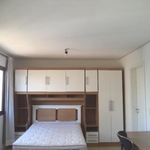 Apto Mobiliado com 30m², 1 dormitório, 1 vaga, no bairro Centro em Caxias do Sul para Alugar ou Comprar