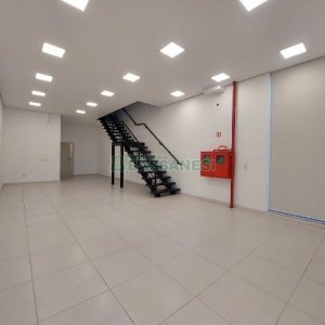 Loja com 12m², 1 vaga, no bairro Villagio Iguatemi em Caxias do Sul para Alugar