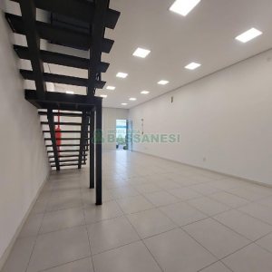 Loja com 12m², 1 vaga, no bairro Villagio Iguatemi em Caxias do Sul para Alugar