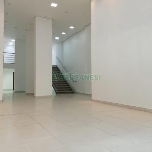 Loja com 210m², no bairro Centro em Caxias do Sul para Alugar