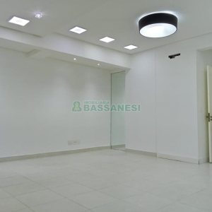 Loja com 210m², no bairro Centro em Caxias do Sul para Alugar