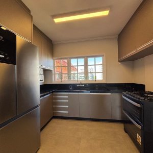 Apto Mobiliado com 300m², 4 dormitórios, 2 vagas, no bairro Jardim América em Caxias do Sul para Alugar ou Comprar