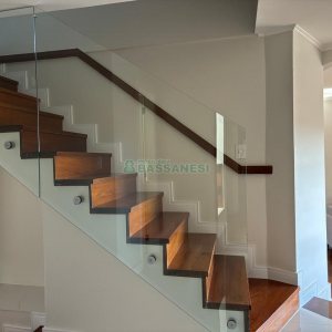 Apto Mobiliado com 300m², 4 dormitórios, 2 vagas, no bairro Jardim América em Caxias do Sul para Alugar ou Comprar