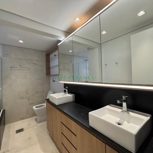Apto Mobiliado com 300m², 4 dormitórios, 2 vagas, no bairro Jardim América em Caxias do Sul para Alugar ou Comprar