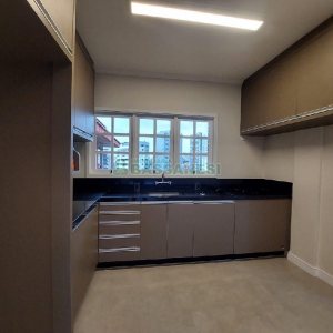 Apto/Cobertura com 299m², 4 dormitórios, 2 vagas, no bairro Jardim América em Caxias do Sul para Comprar