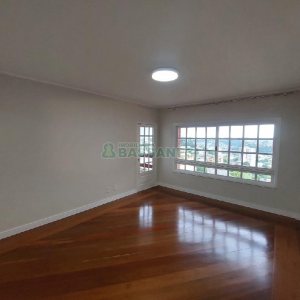 Apto/Cobertura com 299m², 4 dormitórios, 2 vagas, no bairro Jardim América em Caxias do Sul para Comprar