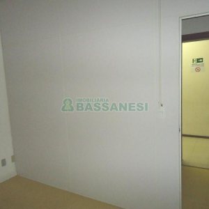 Sala com 20m², no bairro Centro em Caxias do Sul para Alugar