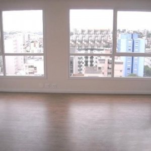 Sala com 45m², no bairro Centro em Caxias do Sul para Alugar