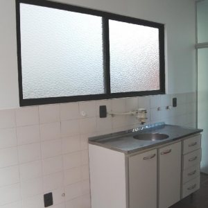 Apartamento com 60m², 1 dormitório, no bairro Centro em Caxias do Sul para Alugar