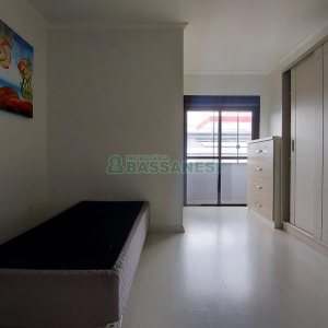 Apto Mobiliado com 100m², 2 dormitórios, 1 vaga, no bairro Sagrada Família em Caxias do Sul para Comprar