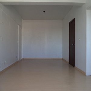 Sala com 26m², no bairro Centro em Caxias do Sul para Alugar