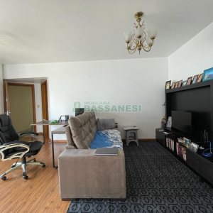 Apto Mobiliado com 93m², 3 dormitórios, 1 vaga, no bairro São Pelegrino em Caxias do Sul para Comprar