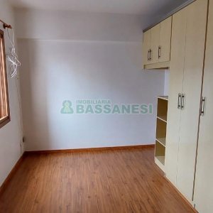 Apto Mobiliado com 93m², 3 dormitórios, 1 vaga, no bairro São Pelegrino em Caxias do Sul para Comprar