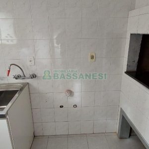Apto Mobiliado com 93m², 3 dormitórios, 1 vaga, no bairro São Pelegrino em Caxias do Sul para Comprar
