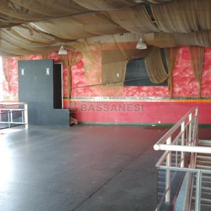 Loja com 360m², no bairro São Pelegrino em Caxias do Sul para Alugar