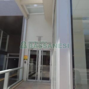 Sala com 46m², 1 vaga, no bairro Centro em Caxias do Sul para Alugar