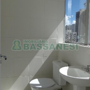 Sala com 46m², 1 vaga, no bairro Centro em Caxias do Sul para Alugar