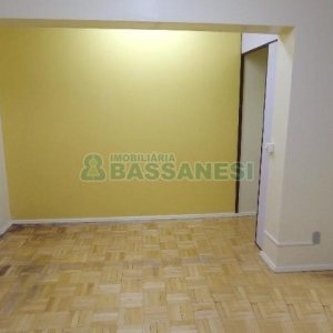 Sala com 30m², no bairro Centro em Caxias do Sul para Alugar