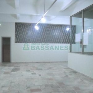 Loja com 86m², no bairro Centro em Caxias do Sul para Alugar