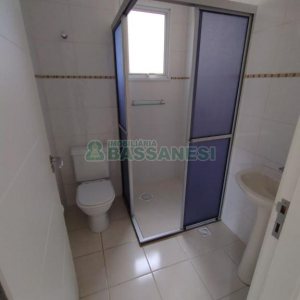 Apartamento com 66m², 2 dormitórios, 2 vagas, no bairro Interlagos em Caxias do Sul para Alugar