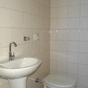 Loja com 484m², 1 vaga, no bairro Pio X em Caxias do Sul para Alugar