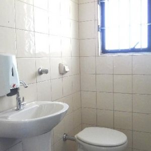 Loja com 484m², 1 vaga, no bairro Pio X em Caxias do Sul para Alugar