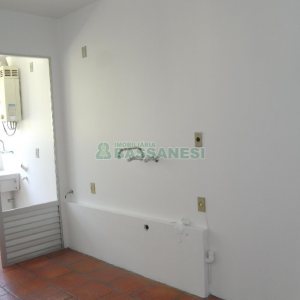 Apartamento com 98m², 2 dormitórios, 1 vaga, no bairro Lourdes em Caxias do Sul para Alugar