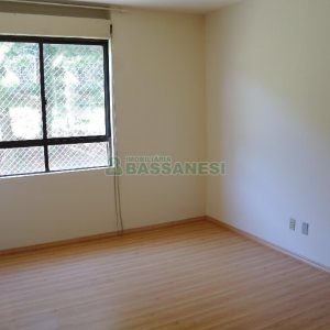 Apartamento com 98m², 2 dormitórios, 1 vaga, no bairro Lourdes em Caxias do Sul para Alugar