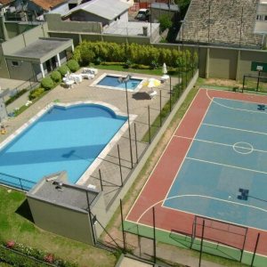 Apartamento com 95m², 3 dormitórios, 2 vagas, no bairro Rio Branco em Caxias do Sul para Alugar