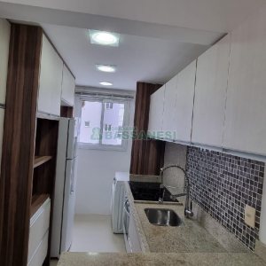 Apto Mobiliado com 61m², 2 dormitórios, 2 vagas, no bairro Panazzolo em Caxias do Sul para Comprar