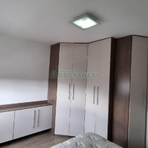 Apto Mobiliado com 61m², 2 dormitórios, 2 vagas, no bairro Panazzolo em Caxias do Sul para Comprar