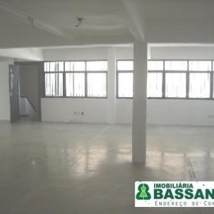 Sala com 168m², no bairro Centro em Caxias do Sul para Alugar