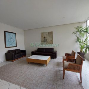 Apartamento com 90m², 3 dormitórios, 2 vagas, no bairro Rio Branco em Caxias do Sul para Alugar
