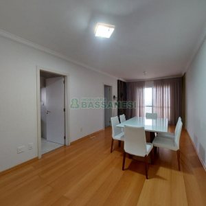Apartamento com 90m², 3 dormitórios, 2 vagas, no bairro Rio Branco em Caxias do Sul para Alugar