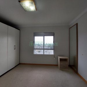 Apartamento com 90m², 3 dormitórios, 2 vagas, no bairro Rio Branco em Caxias do Sul para Alugar