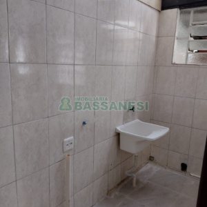 Casa com 215m², 5 dormitórios, 2 vagas, no bairro Charqueadas em Caxias do Sul para Comprar