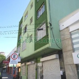 Loja com 34m², no bairro Centro em Caxias do Sul para Alugar