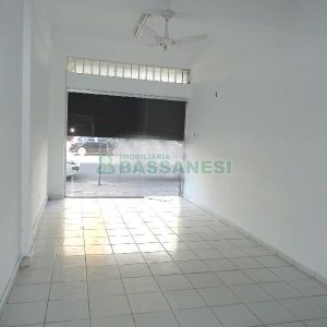 Loja com 34m², no bairro Centro em Caxias do Sul para Alugar