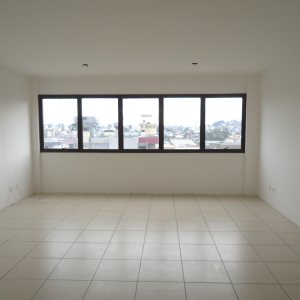 Sala com 43m², no bairro Pio X em Caxias do Sul para Alugar